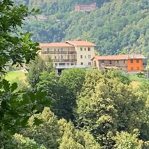 3* Couette-café Prato Solaro