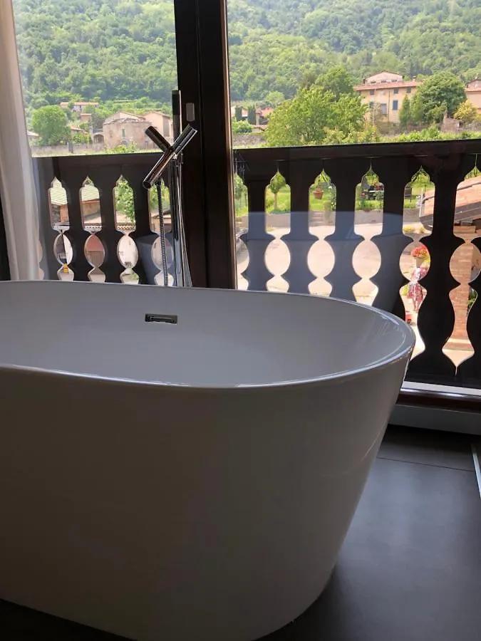 Oda ve Kahvaltı La Terrazza Sulle Vigne B&B Corte Franca