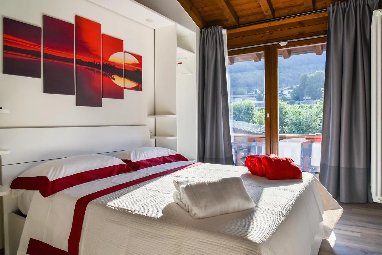 Oda ve Kahvaltı La Terrazza Sulle Vigne B&B Corte Franca