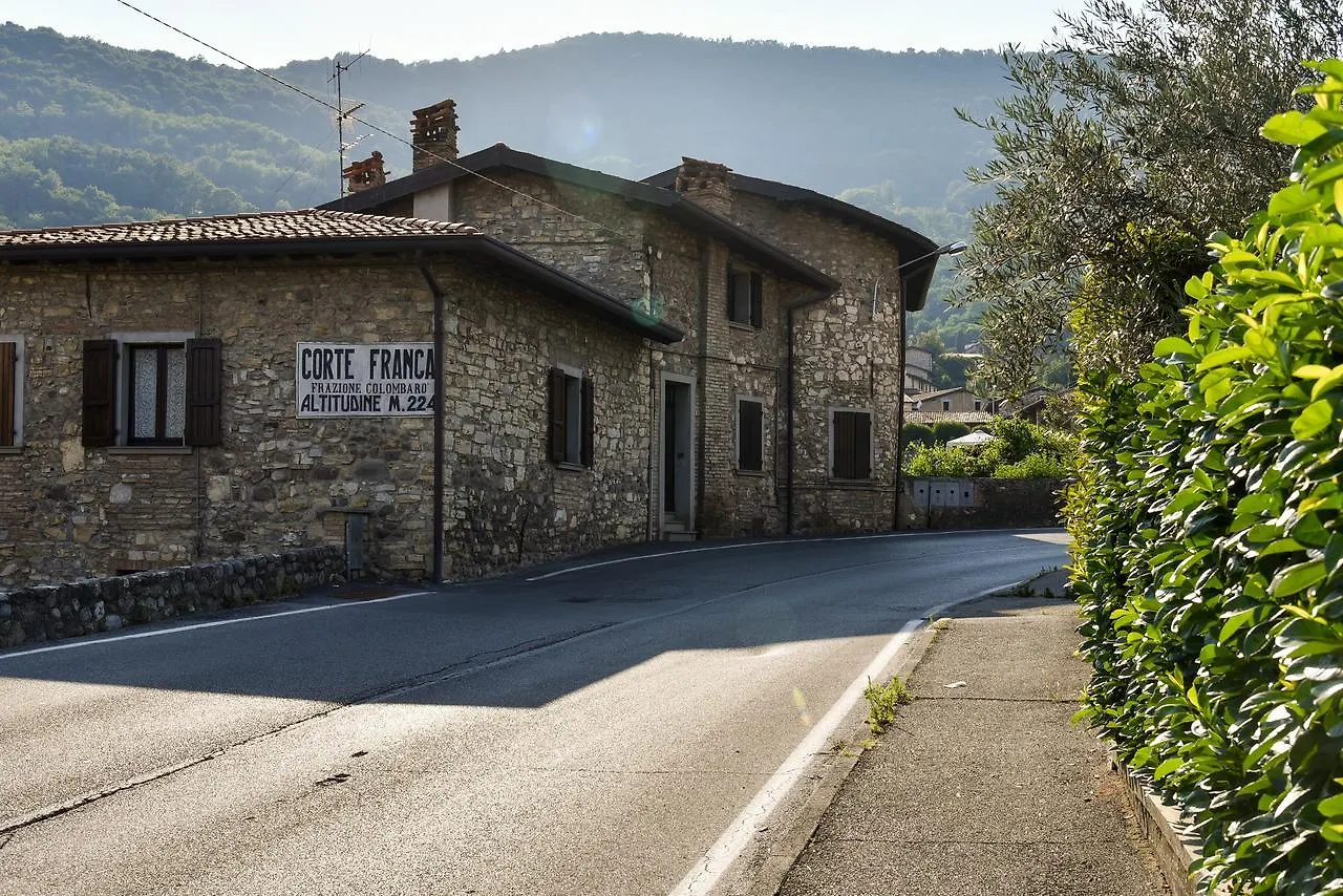 La Terrazza Sulle Vigne B&B Corte Franca 0*,  İtalya